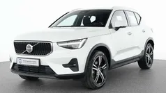 Weiß Gebraucht 2024 Volvo XC40 Core SUV | 35.990 € (Guter Preis)