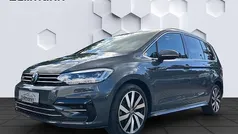 Grau Gebraucht 2024 VW Touran Highline Van / Kleinbus | 35.824 € (Fairer Preis)
