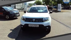 Weiß schwarz Gebraucht 2022 Dacia Duster Comfort SUV | 19.900 € (Guter Preis)