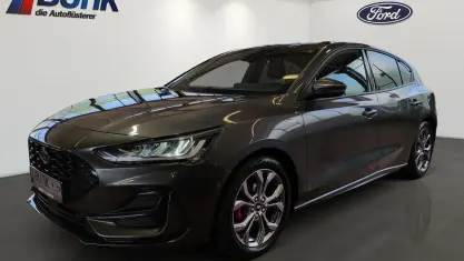 Gebraucht Ford Focus ST-Line 125 PS (91 kW) 2025 Magnetic metallic ( Limousine