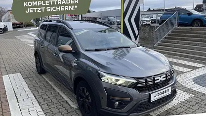 Dolomitgrau (grau) Neu 2025 Dacia Jogger Extreme Van / Kleinbus | 23.080 € (Fairer Preis)