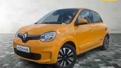 Gelb Gebraucht 2022 Renault Twingo Intens Kleinwagen | 12.499 € (Guter Preis)