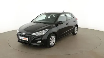 Gebraucht Hyundai i20 Select 75 PS (55 kW) 2019 Schwarz Kleinwagen