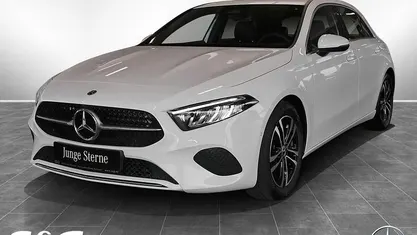 Gebraucht Mercedes A180 Progressive 136 PS (100 kW) 2024 Unilack polarweiß Limousine