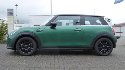 Gebraucht Mini Cooper SE Classic 75 kW (102 PS) 2022 Kleinwagen
