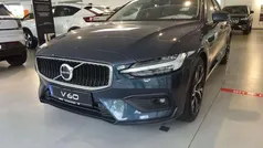 Blau Gebraucht 2024 Volvo V60 Core Kombi | 36.880 € (Fairer Preis)