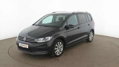 Gebraucht VW Touran Active 150 PS (110 kW) 2022 Grau Van / Kleinbus
