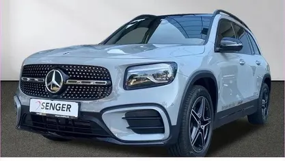 Manufaktur alpingrau uni Gebraucht 2025 Mercedes GLB220 AMG SUV | 51.690 € (Fairer Preis)