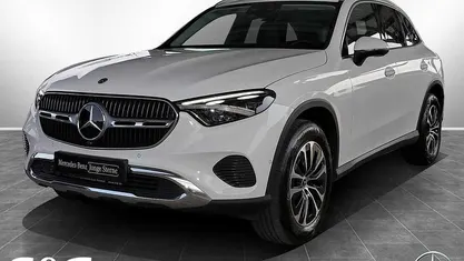 Gebraucht Mercedes GLC220 Avantgarde 197 PS (144 kW) 2024 Unilack polarweiß SUV