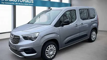 Silber Gebraucht 2023 Opel Combo Life Elegance Van / Kleinbus | 22.850 € (Guter Preis)