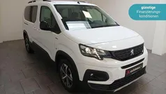 Weiß Gebraucht 2020 Peugeot Rifter Allure Van / Kleinbus | 25.670 € (Fairer Preis)