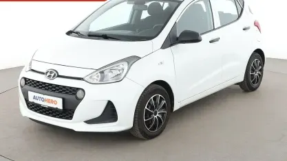 Gebraucht Hyundai i10 GO! 67 PS (49 kW) 2017 Weiß Kleinwagen