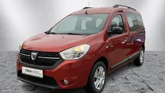 Rot Gebraucht 2020 Dacia Dokker Comfort Van / Kleinbus | 12.780 € (Fairer Preis)