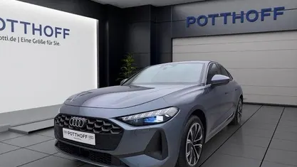 Horizontblau metallic Gebraucht 2025 Audi A5 Ambiente Coupé | 54.750 € (Guter Preis)