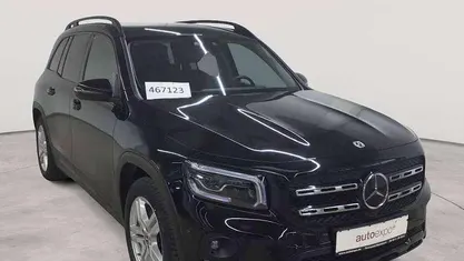 Gebraucht Mercedes GLB200 Progressive 150 PS (110 kW) 2023 Kosmosschwarz metallic SUV