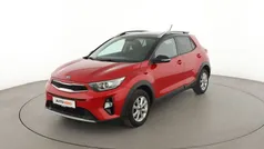 Rot Gebraucht 2018 Kia Stonic Vision SUV | 12.590 € (Fairer Preis)