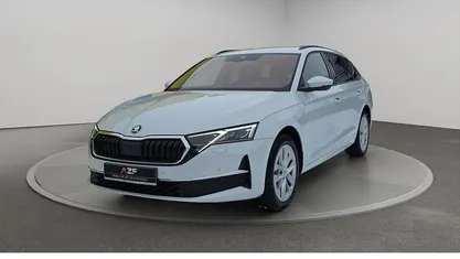 Gebraucht 2025 Skoda Octavia Selection Kombi | 30.890 € (Fairer Preis)