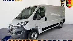 Weiss Gebraucht 2023 Fiat Ducato Van | 30.239 € (Guter Preis)