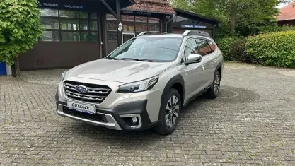 Neu Subaru Outback Platinum 169 PS (124 kW) 2026 Cashmere gold Kombi