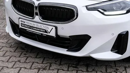 Gebraucht BMW 220 Sport Line 190 PS (139 kW) 2023 Weiß Coupé