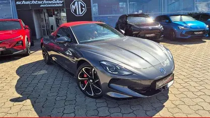 Grau Gebraucht 2025 MG Cyberster Cabrio | 65.990 € (Fairer Preis)