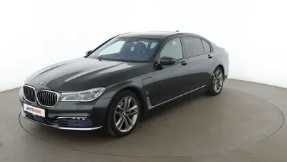 Gebraucht BMW 740 326 PS (239 kW) 2016 Grau Limousine