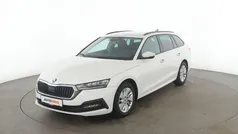 Weiß Gebraucht 2020 Skoda Octavia Ambition Kombi | 18.220 € (Guter Preis)