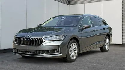 Gebraucht 2025 Skoda Superb Selection Kombi | 45.230 € (Superpreis)