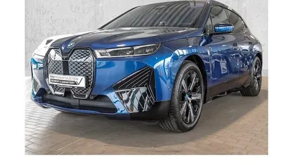 Second-hand BMW iX Sport Line 300 kW (408 CP) 2023 Albastru SUV