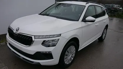 Gebraucht 2026 Skoda Kamiq Selection SUV | 23.840 € (Guter Preis)