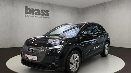 Gebraucht Audi Q4 e-tron Ambiente 150 kW (204 PS) 2022 Mythosschwarz metallic SUV