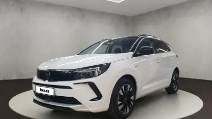 Gebraucht Opel Grandland X Elegance 224 PS (164 kW) 2023 Jade weiß (sl) SUV