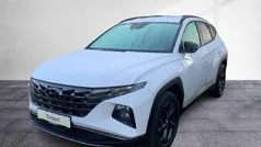 Serenity white / mic Gebraucht 2023 Hyundai Tucson Blackline SUV | 28.690 € (Superpreis)