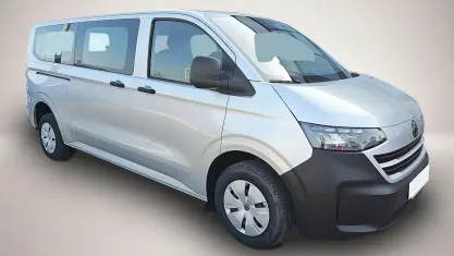Neu VW Caravelle 110 PS (80 kW) 2025 Grau Van