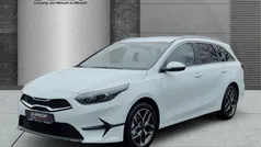 (wd) casa white s Neu 2025 Kia Ceed Sportswagon Style Kombi | 27.778 € (Fairer Preis)