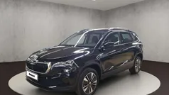 Blackmagic perleffekt Gebraucht 2022 Skoda Karoq Ambition SUV | 26.950 € (Fairer Preis)