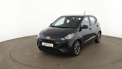 Gebraucht Hyundai i10 Trend 84 PS (61 kW) 2023 Grau Kleinwagen