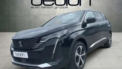 Gebraucht Peugeot 5008 Allure 131 PS (96 kW) 2023 Metfa schwarz perla SUV