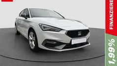 Weiss Gebraucht 2024 Seat Leon FR Limousine | 26.450 € (Fairer Preis)