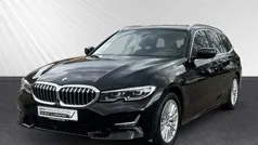 Schwarz Gebraucht 2021 BMW 330 Luxury Line Kombi | 29.368 € (Guter Preis)