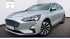 Silber Gebraucht 2019 Ford Focus Cool & Connect Limousine | 11.890 € (Fairer Preis)