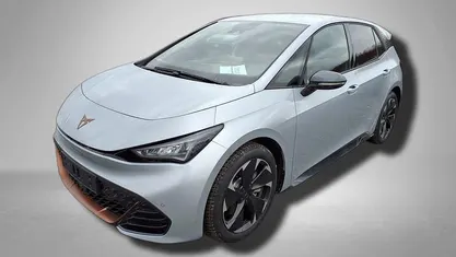 Neu Cupra Born 169 kW (231 PS) 2026 Geyser silver metallic geyser silver metallic Kleinwagen