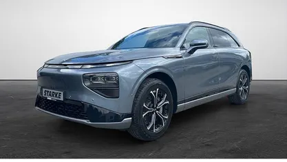 Weiß (arctic white) Gebraucht 2025 XPENG G9 RWD Standard Range SUV | 52.890 € (Fairer Preis)