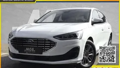 Frozen white Gebraucht 2023 Ford Focus Titanium Limousine | 20.870 € (Fairer Preis)