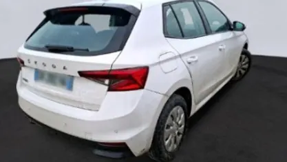 Second-hand Skoda Fabia Active 65 CP (47 kW) 2022 Alb Hatchback