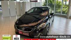 Schwarz Gebraucht 2014 Volvo V40 Kombi | 9.870 € (Fairer Preis)