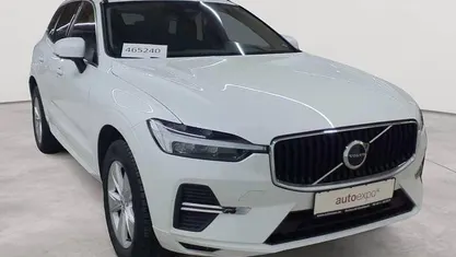 Crystal weißperleffekt Gebraucht 2021 Volvo XC60 Momentum SUV | 31.990 € (Superpreis)