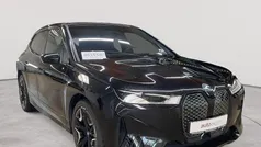 Saphirschwarz metallic Gebraucht 2022 BMW iX Shadowline SUV | 57.490 € (Fairer Preis)