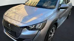 Lack grau artense/typ aussenverkleidung (metallic) Gebraucht 2022 Peugeot e-208 Active Kleinwagen | 16.990 € (Fairer Preis)