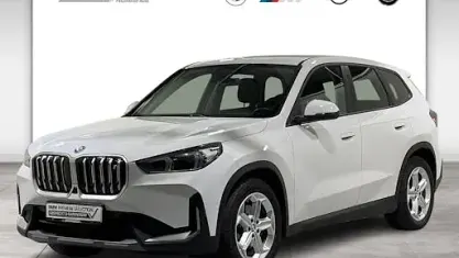 Gebraucht BMW iX1 Performance 230 kW (313 PS) 2023 Alpinweiß uni SUV